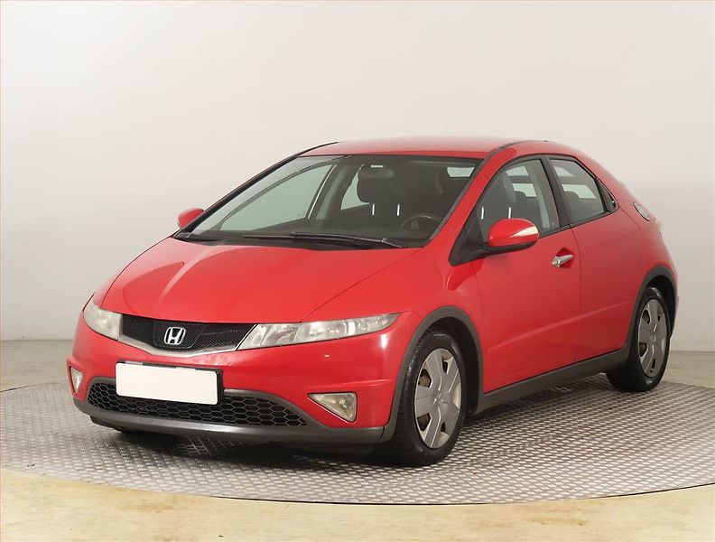 Honda Civic (2009) 1.8 i - fotka 2 z 17