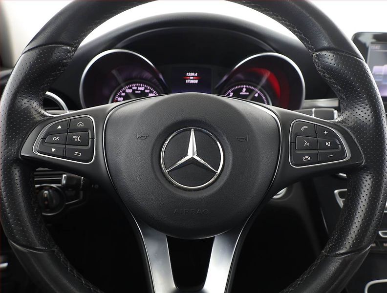 Mercedes-Benz Třídy C (2017) Avantgarde C 220 d BlueEff. - fotka 8 z 19