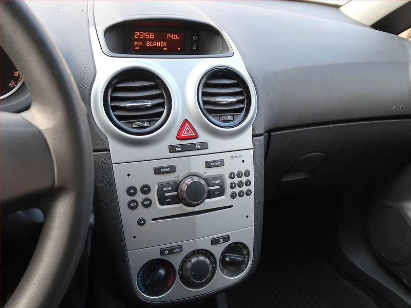 Opel Corsa (2011) 1.2, nová STK, Tažné - fotka 12 z 15