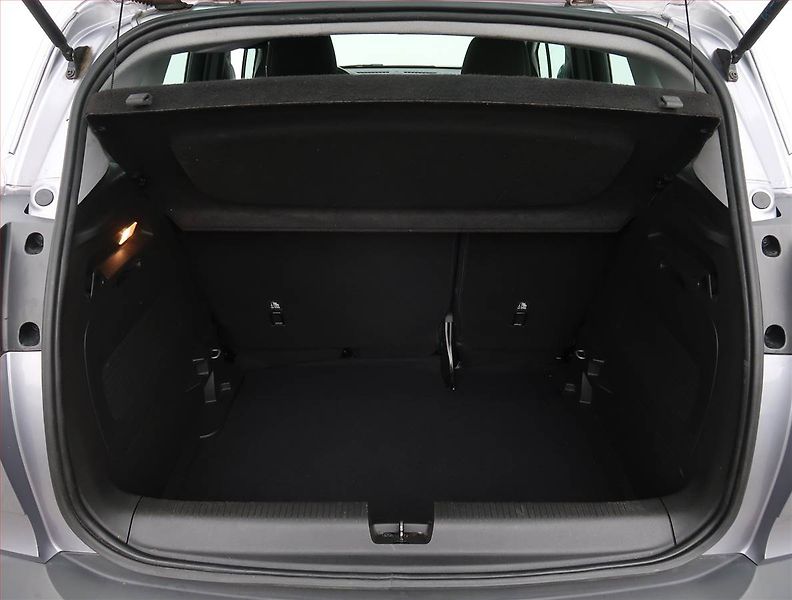 Opel Crossland X (2022) 1.2 Turbo, Tempomat - fotka 13 z 16