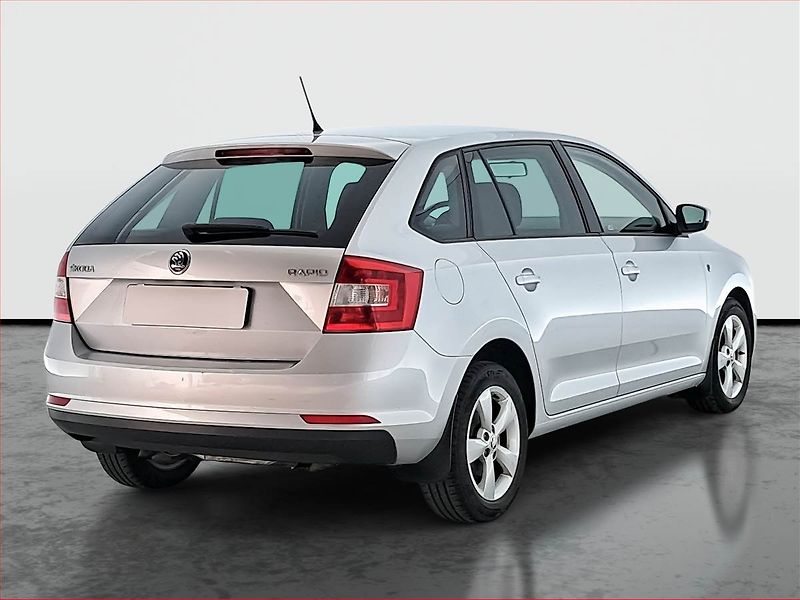 Škoda Rapid (2014) Spaceback 1.2 TSI, ČR,1.maj - fotka 5 z 16