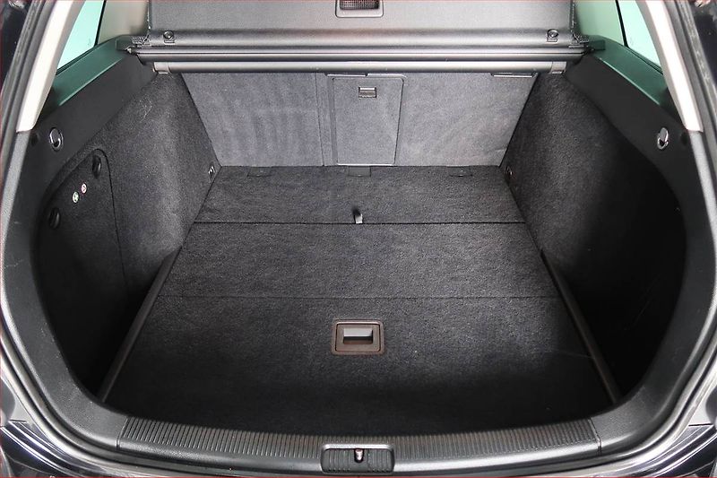 Volkswagen Golf (2012) Highline 2.0 TDI, Xenony - fotka 14 z 17