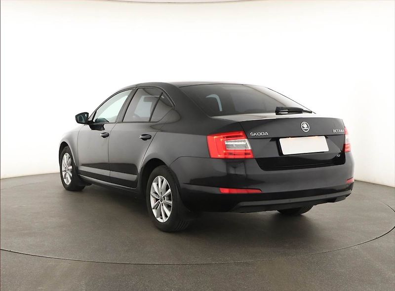 Škoda Octavia (2013) 1.6 TDI, Automat, Tempomat - fotka 4 z 16
