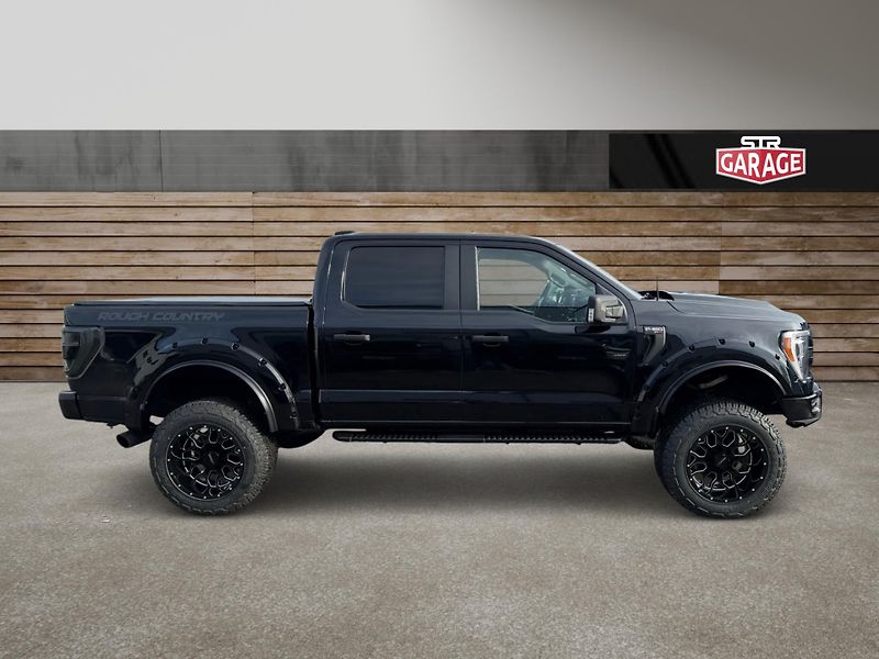 Ford F-150 (2022) +5.0+ROUGH COUNTRY+CERVINI+ - fotka 2 z 21