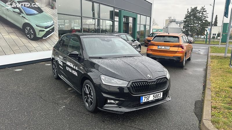 Škoda Fabia (2025) 1.0 TSI Monte Carlo DSG - fotka 2 z 22