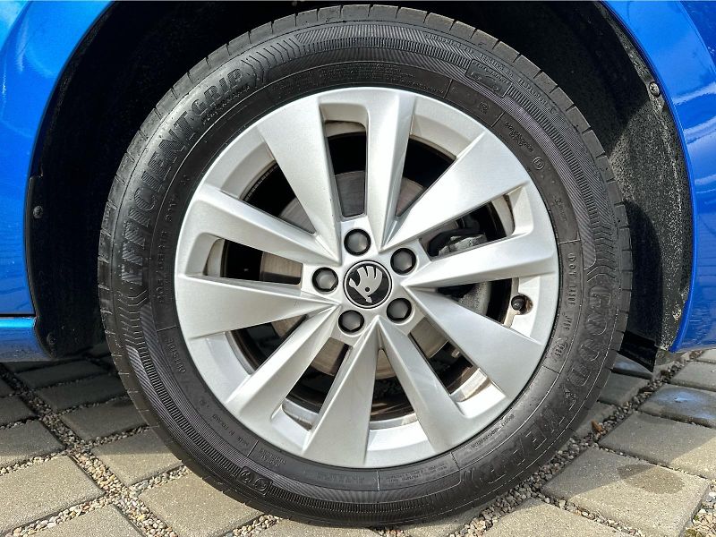 Škoda Scala 1,0 TSI / 85 kW Selection, Taž - fotka 15 z 22