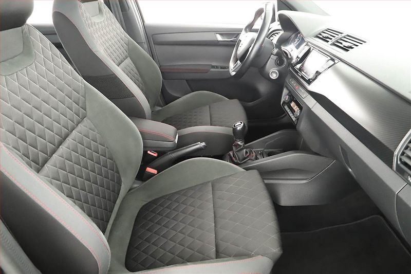 Škoda Fabia (2019) Monte Carlo 1.0 TSI - fotka 7 z 17