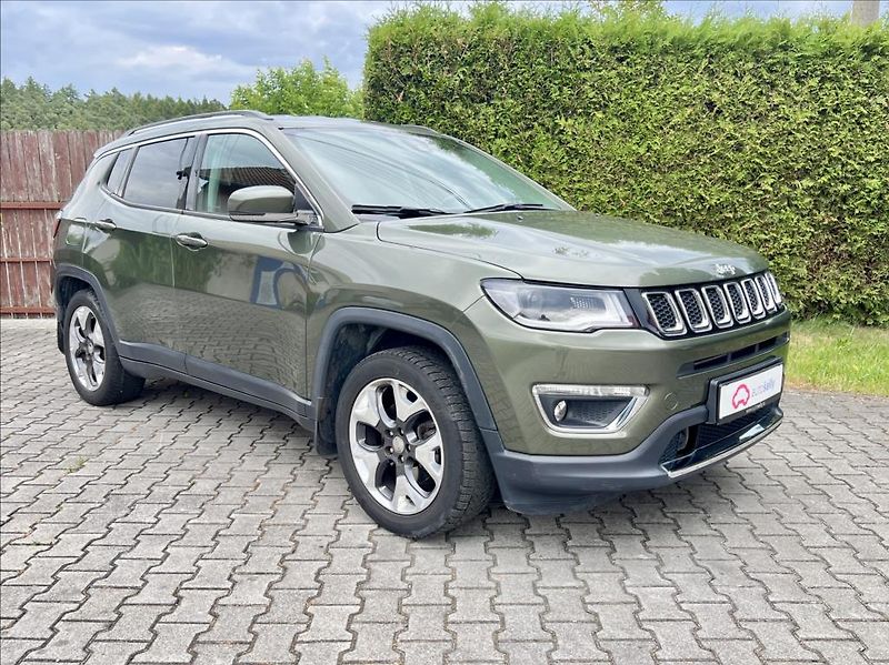 Jeep Compass 1,4 m-Air LIMITED my19 - fotka 8 z 45