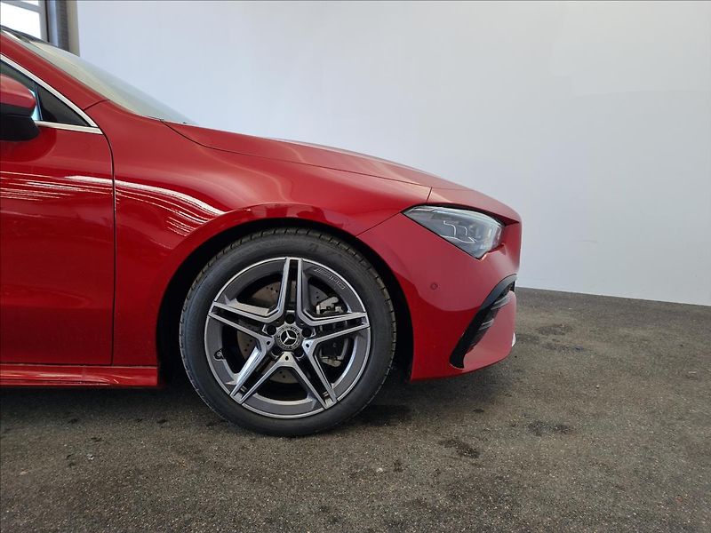 Mercedes-Benz CLA 200 Shooting Brake AMG Style E - fotka 22 z 22