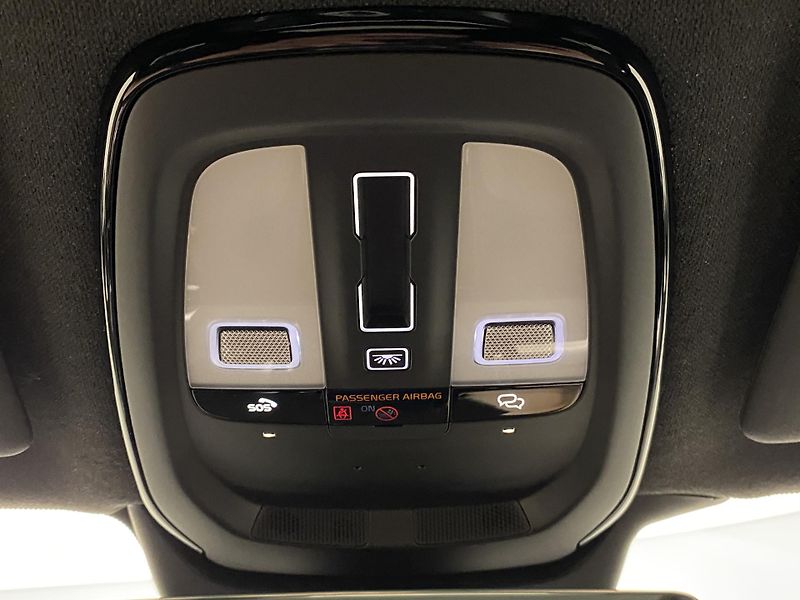 Volvo XC40 (2026) B3 AUT DARK ULTRA  - fotka 38 z 63
