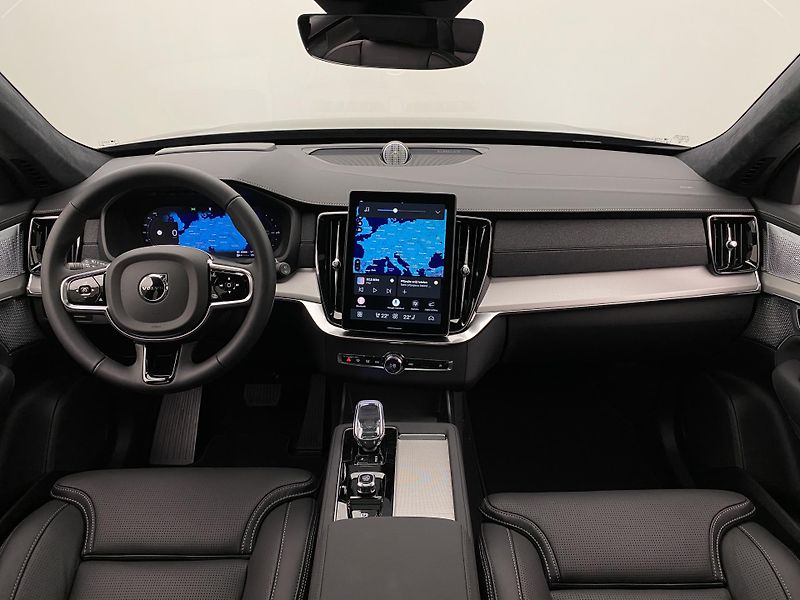 Volvo XC90 T8 RECHARGE BLACK EDITION 7m - fotka 2 z 70