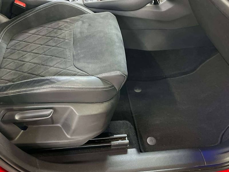 Škoda Kodiaq (2023) 2.0 TSI Sportline 4x4 - fotka 12 z 20