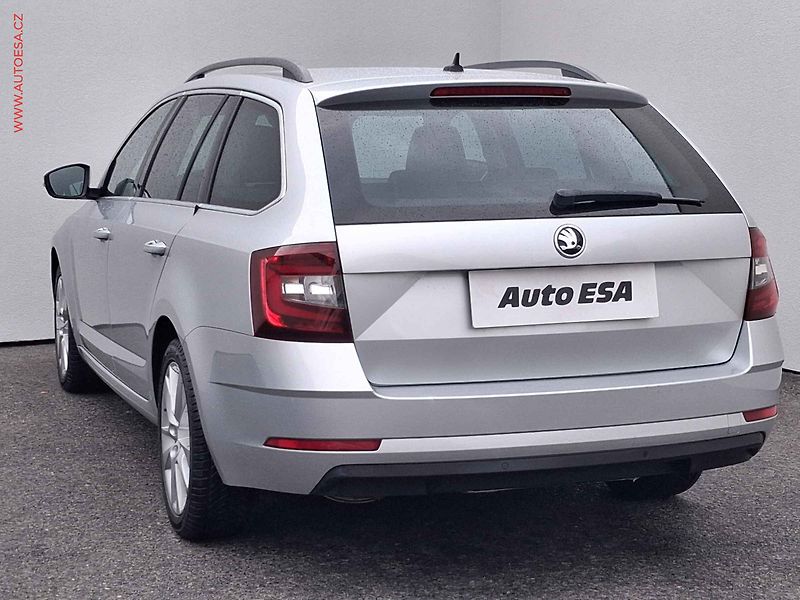 Škoda Octavia (2017) 2.0 TDi, 2.maj, DSG, LED - fotka 6 z 19