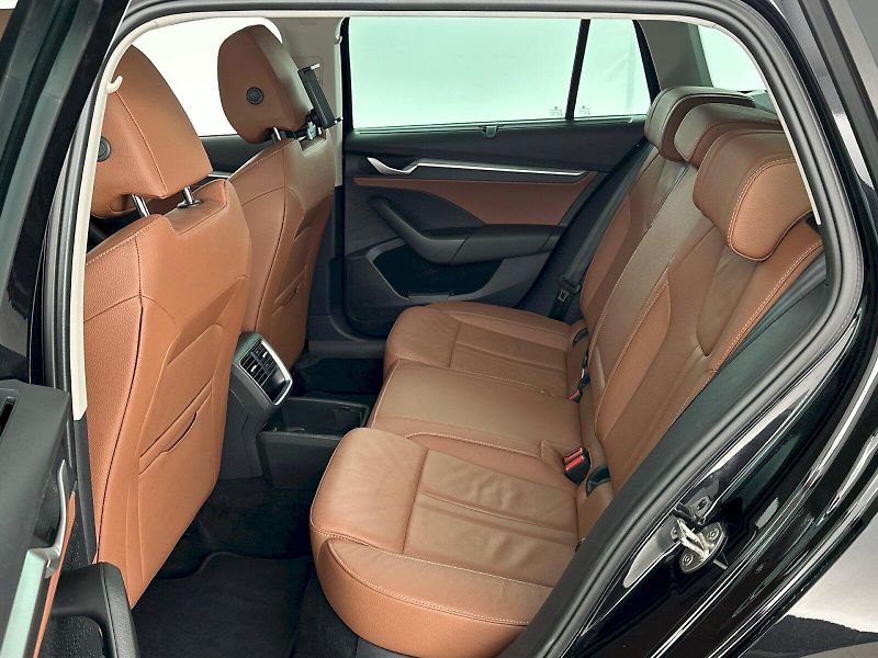 Škoda Octavia (2025) Combi 1.5TSI 110kW Exclusive S - fotka 8 z 35