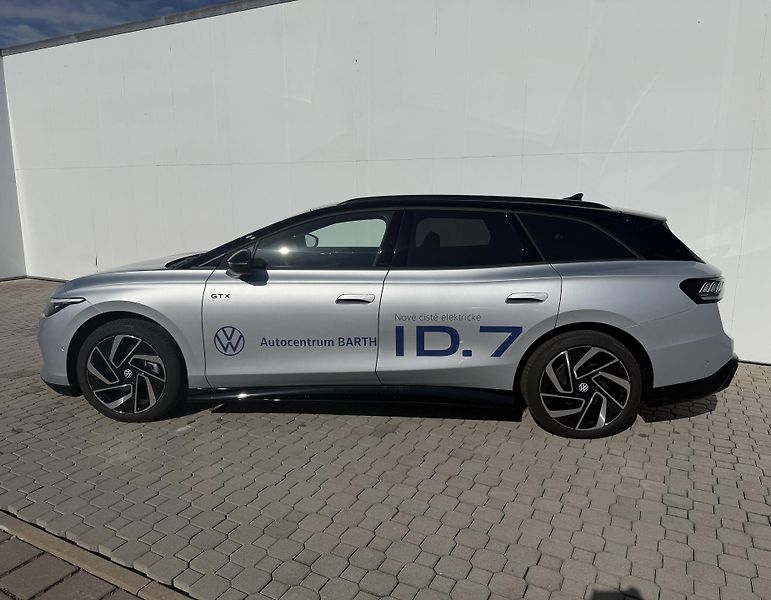 Volkswagen ID.7 Tourer (2025) GTX People 86kWh 4Motion - fotka 3 z 25