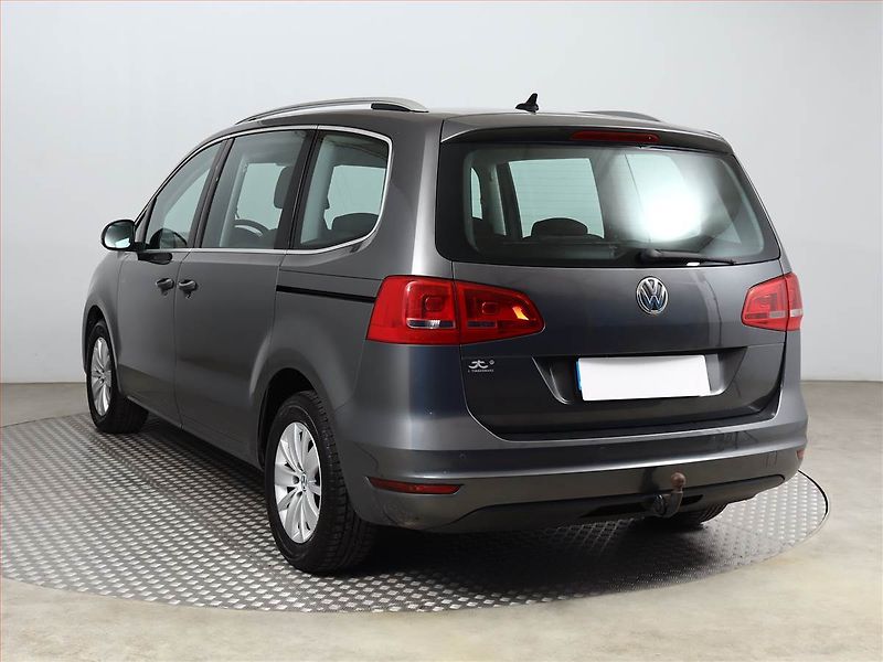 Volkswagen Sharan (2012) Highline 2.0 TDI, Tempomat - fotka 4 z 17
