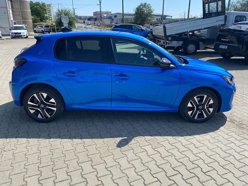 Peugeot 208 (2026)  ALLURE Turbo 100 MAN6 - fotka 11 z 27