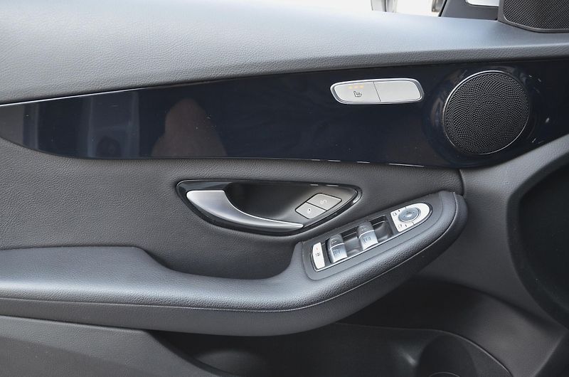 Mercedes-Benz Třídy C (2017) C 200d // REZERVOVÁNO // - fotka 25 z 37