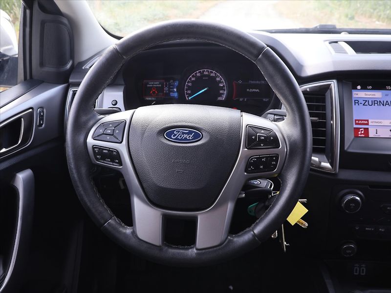 Ford Ranger 2,0 TDCi 125kW XLT CZ DPH Tažn - fotka 14 z 26