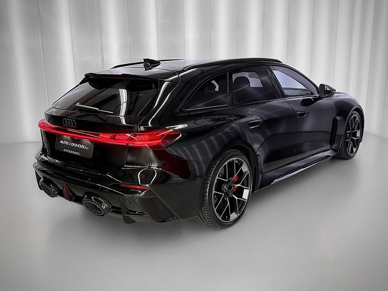 Audi RS 5 RS5 AVANT QUATTRO, 470 kW, 285 - fotka 6 z 40