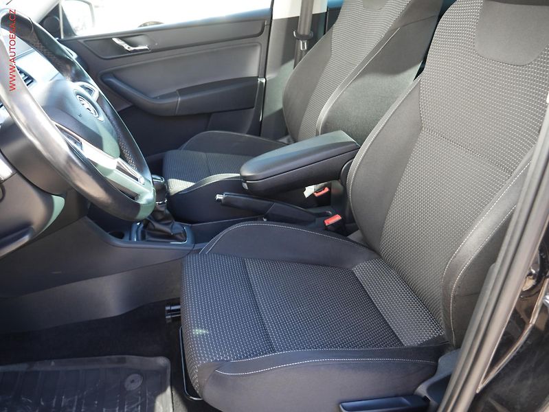 Škoda Rapid (2014) 1.6 TDi, ČR, AC, tažné - fotka 9 z 15
