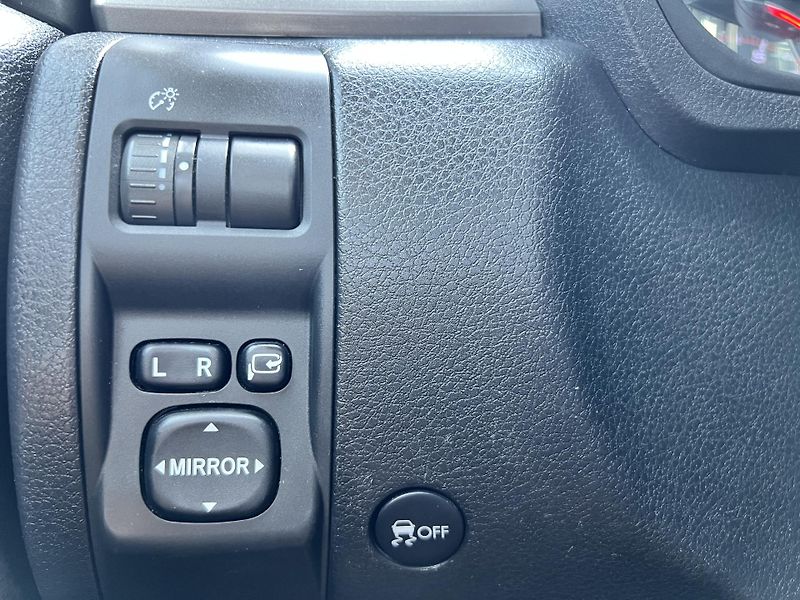 Subaru Forester 2.0i LPG 4x4 KLIMA KAMERA ALU - fotka 13 z 42
