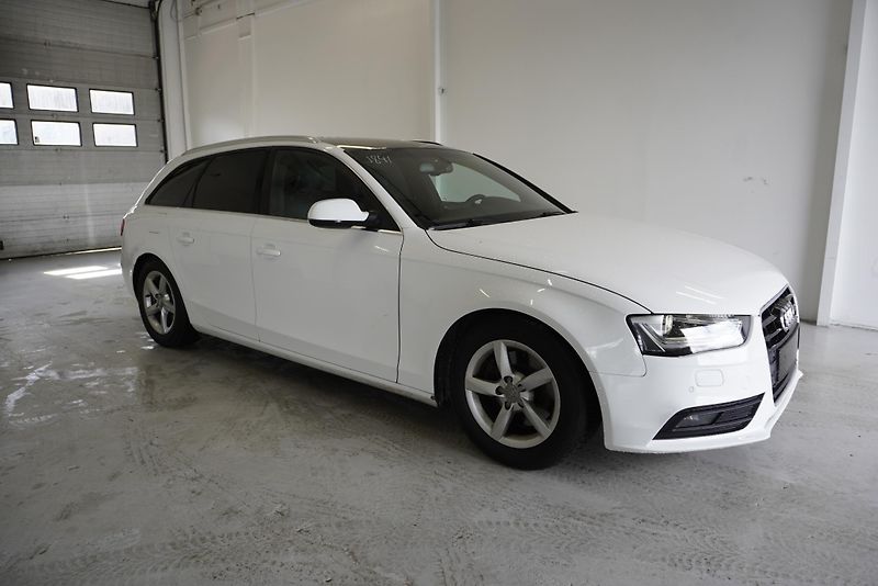 Audi A4 2,0 TDI S-LINE - fotka 3 z 30