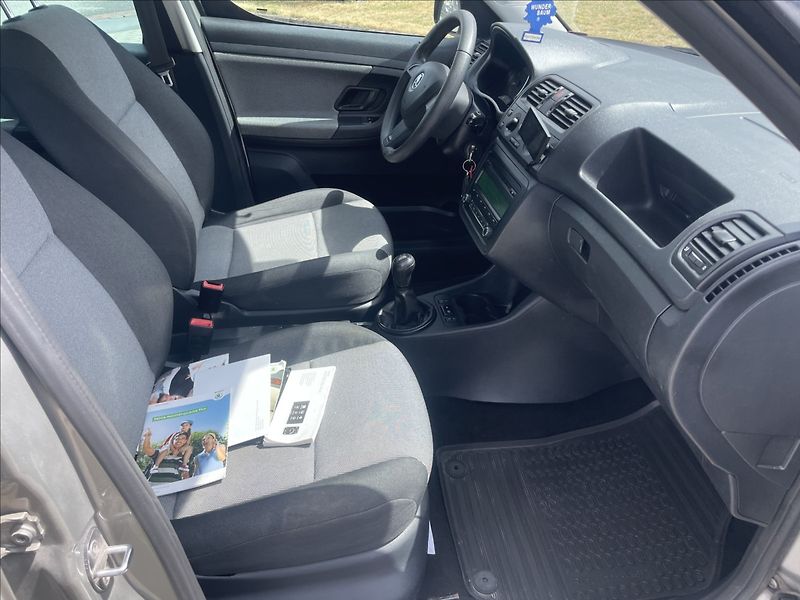 Škoda Roomster 1,2 TSi 63kw Ambiente Klima ES - fotka 13 z 27