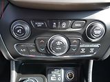 Jeep Cherokee (2014) 2.0 CRD 4x4, ČR, Longitude - náhled 25