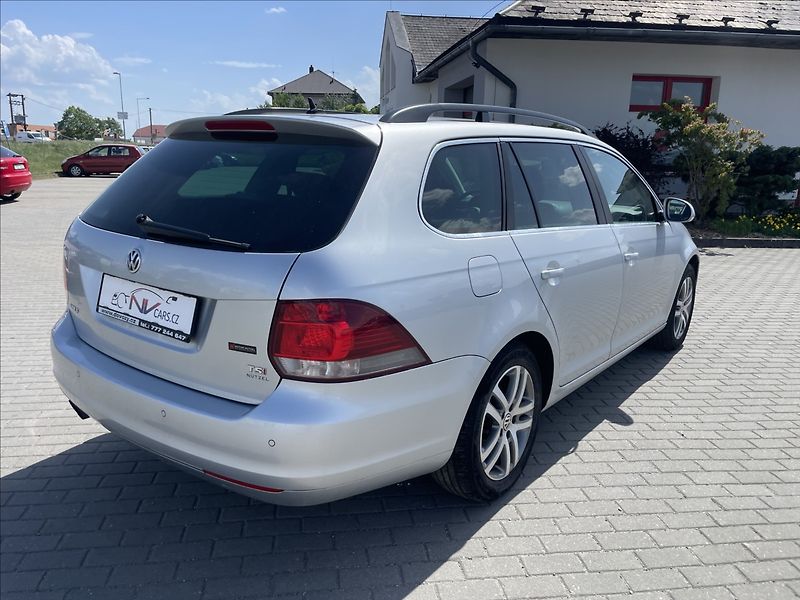 Volkswagen Golf 1,4 TSi 90kw Variant po rozvod - fotka 35 z 38