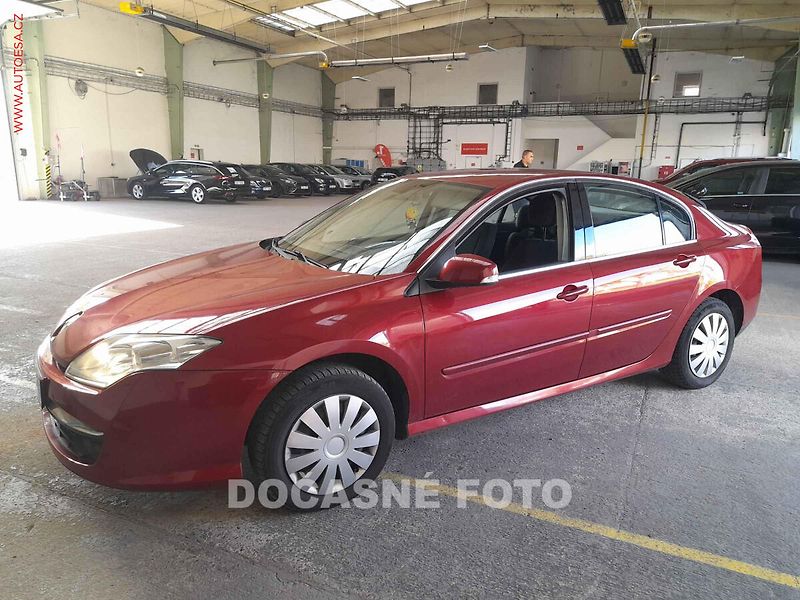 Renault Laguna (2010) 1.6 i, 1.maj, autoAC, temp - fotka 1 z 3
