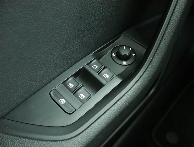 Škoda Superb (2022) 2.0 TDI - fotka 17 z 17