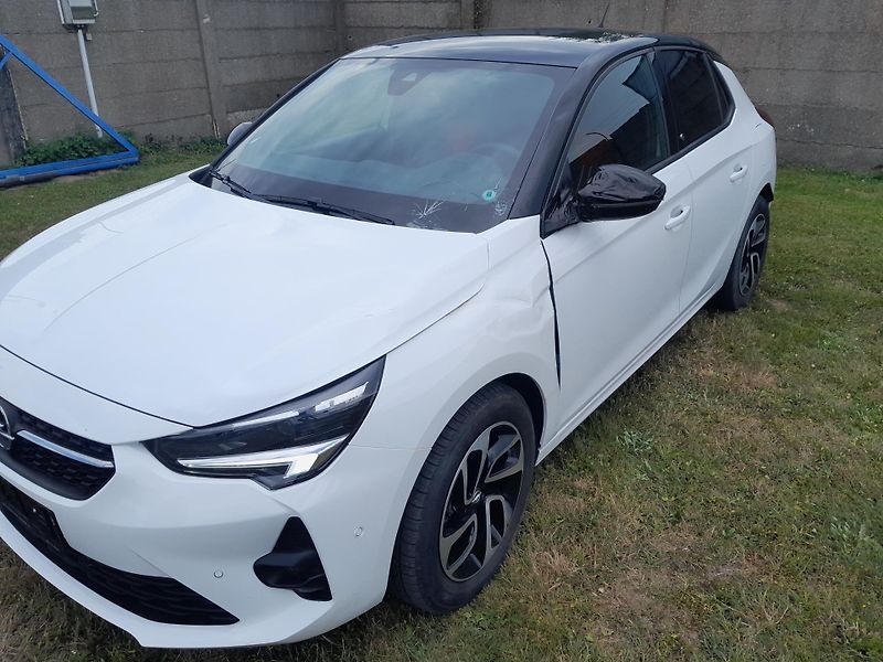 Opel Corsa (2023) E  GS-Line - fotka 10 z 20