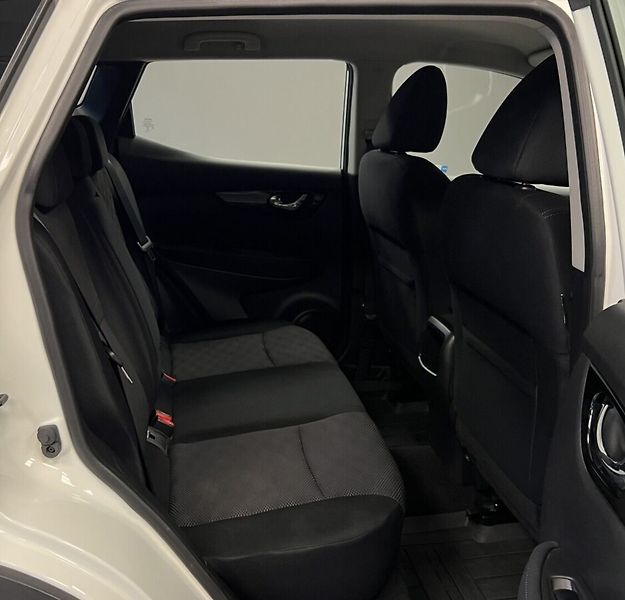 Nissan Qashqai ACENTA - fotka 10 z 14