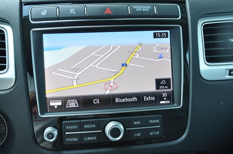Volkswagen Touareg 3.0TDi 193kW 4x4 Automat - fotka 14 z 28