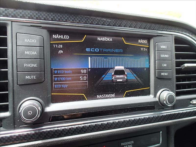 Seat Leon 2,0 TDi, FR, Dsg, ČR - fotka 26 z 49