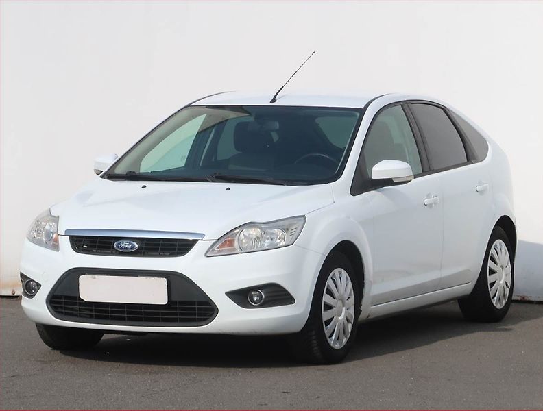 Ford Focus (2010) 1.6 16V, po STK, za super cenu - fotka 2 z 16