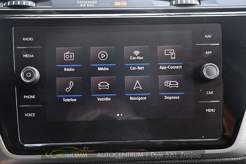 Volkswagen Touran 1.6TDi DSG  - fotka 41 z 48