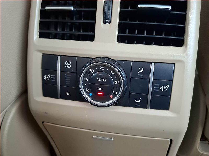 Mercedes-Benz GL (2014) 500 - fotka 27 z 27