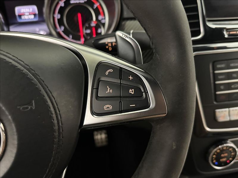Mercedes-Benz GLS 5,5 63AMG DESIGNO NZTOP PANO - fotka 13 z 61