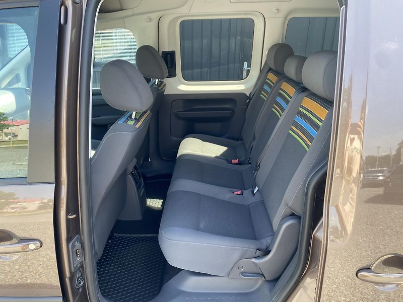 Volkswagen Caddy 1.2 TSI77kW-1xMAJ.-TAŽNÉ-KLIMA - fotka 25 z 36