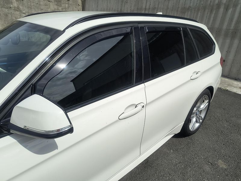 BMW Řada 3 (2019) 320 M XD AT ČR/NAVI/KAMERA/ALU - fotka 15 z 53