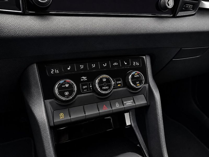 Škoda Karoq (2020) 1.5 TSI 110 kW DSG STYLE - fotka 25 z 34