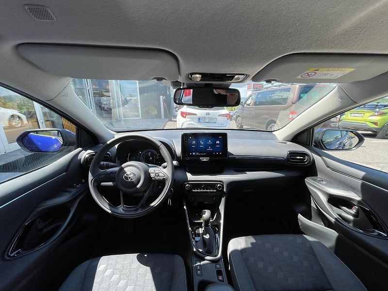 Toyota Yaris NG1.5 HEV 116k Style - fotka 13 z 26