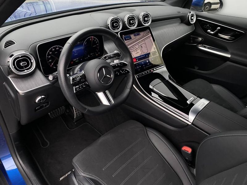 Mercedes-Benz GLC (2024) 300 de 4MATIC - fotka 9 z 29
