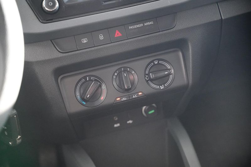 Škoda Fabia - fotka 17 z 21