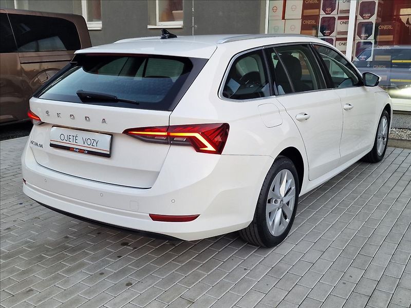 Škoda Octavia 1.0TSI 81kW Style Combi,1.Maj - fotka 10 z 50