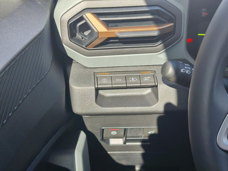 Dacia Bigster Extreme mild hybrid 140 - fotka 19 z 36