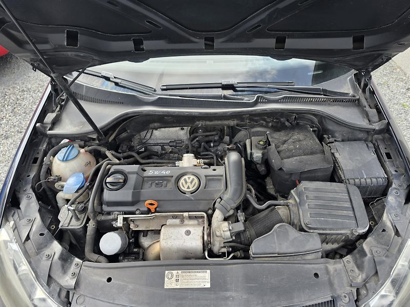 Volkswagen Golf 1.4 TSI 90 kW 6ti Kamera  - fotka 15 z 17