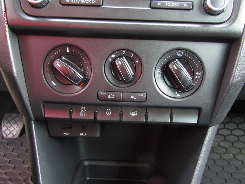 Seat Toledo (2013) 1.2 TSi, ČR, Reference - fotka 14 z 17